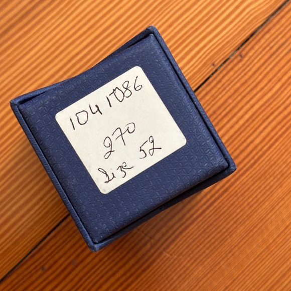 Swarovski Chic Red Crystal Cocktail Ring 52 - Picture 4 of 4